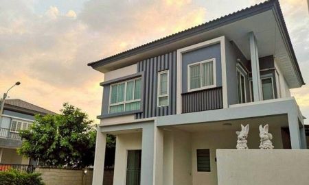 ให้เช่าบ้าน - บ้านเดี่ยวหลังมุม 54 ตรว. ภายใน 180 ตรม. 3 ห้องนอน 3 ห้องน้ำ เฟอร์นิเจอร์ครบ