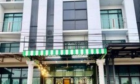 ขายอาคารพาณิชย์ / สำนักงาน - ขายอาคารพาณิชย์ 3 ชั้นครึ่ง อยู่หลังเซ็นทรัล นครปฐม เนื้อที่ 35.6 ตารางวา 4 ห้องนอน ต.ห้วยจรเข้ อ.เมืองนครปฐม จ.นครปฐม