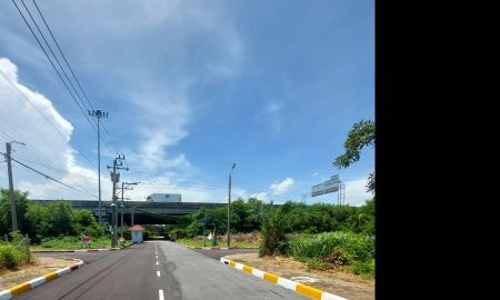 ขายที่ดิน - ขายด่วนที่ดินเปล่า ทำเลดี แปลงมุมสวย ในหมู่บ้านมัณฑนา ศรีนครินทร์ (Manthana Srinakarin) ใกล้วงแหวน ถ.กาญจนาภิเษก ถ.ศรีนครินทร์ จังหวัดสมุทรปราการ