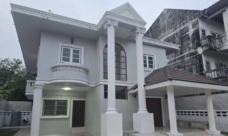 ให้เช่าบ้าน - ให้เช่าบ้านย่านรามคำแหงหัวหมาก บางกะปิ ใกล้โรงเรียนนานาชาติแมนดาริน ปากซอยมีรถไฟฟ้าสถานีศรีบูรพา ใกล้ นิด้า เดอะมอลล์บางกะปิซอยรามคำแหง 68