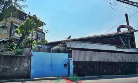 ขายโรงงาน / โกดัง - ขายบ้านพร้อมโกดัง220ตรว. ซ.สุขสวัสดิ์66 ทำเลดี พื้นที่ใช้สอยเยอะ ราคาพร้อมคุย