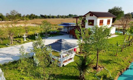 ขายบ้าน - บ้านใหม่2ชั้น พร้อมเข้าอยู่ ใกล้เซ่เว่น ตัวอำเภอเพียง 700 ม. เนื้อที่ 1 ไร่ (ราคาคุยได้ที่หน้าบ้าน) 4 ห้องนอน 2 ห้องน้ำ 1 ห้องครัว