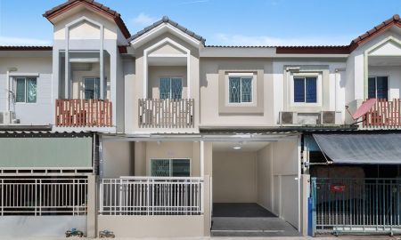 ขายทาวน์เฮาส์ - ทาวน์โฮม 2 ชั้น รีโนเวทใหม่ ไลโอ วงแหวน-ปิ่นเกล้า (ต้นซอยวัดพระเงิน) ต่อเติมครบพร้อมอยู่