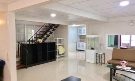 ให้เช่าบ้าน - ให้เช่าบ้านเดี่ยว2 ชั้น ย่านโชคชัย4 หมู่บ้าน ต.รวมโชค เหมะอยู่อาศัยใกล้MRTโชคชัย4 ตกแต่งพร้อมอยู่