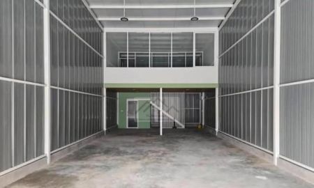 ให้เช่าโรงงาน / โกดัง - ให้เช่าโกดังพร้อมออฟฟิศ 117 ตรม. ย่านอ่อนนุช ศรีนครินทร์พัฒนาการตัดใหม่