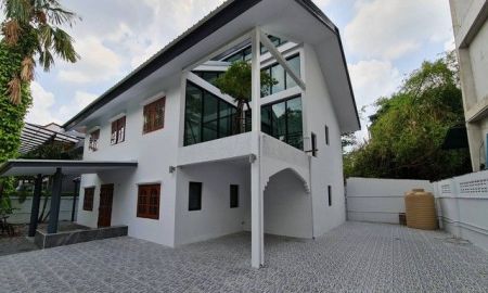 ให้เช่าบ้าน - ให้เช่าบ้านเดี่ยว2 ชั้น โชคชัย 4 แยก 30 เหมาะทำออฟฟิศ ใกล้ MRT โชคชัย 4