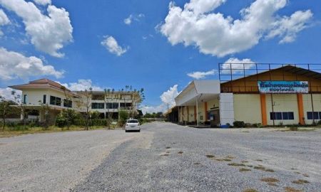 ขายที่ดิน - ขายที่ดินพร้อมอาคารและโกดัง 6-2-8ไร่ 46ลบ. ติดถ.เชียงใหม่-ฮอด ต.มะขุนหวาน อ.สันป่าตอง เชียงใหม่