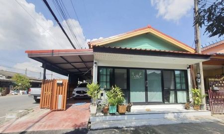 ขายทาวน์เฮาส์ - ขาย ทาวน์เฮ้าส์ชั้นเดียว หมู่บ้าน กรีนการ์เด้นท์โฮม รังสิต คลอง 11 ซอย 79, ตำบลบึงน้ำรักษ์ อำเภอธัญบุรี จังหวัดปทุมธานี