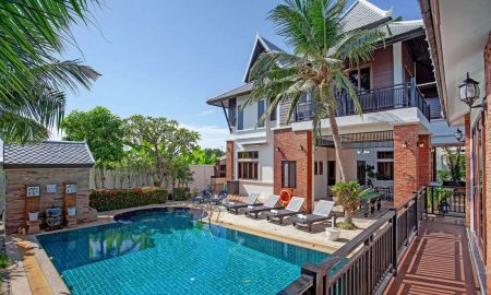 ขาย-ให้เช่าบ้าน - Beverly Thai House Pool Villa Pattaya ถนนสุขุมวิท บางละมุง ชลบุรี 166 ตารางวา 5 นอน 5 น้ำ ตกแต่งครบ