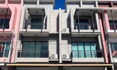 ขายอาคารพาณิชย์ / สำนักงาน - ขายอาคารพาณิชย์ 3 ชั้น 2 คูหา พื้นที่ 35 ตรว. หน้า Kริชทาวน์ นิมิตรใหม่ คลองสามวา ต.ทรายกองดิน กรุงเทพ ตกแต่งแล้ว ราคา 8.9 ล้าน