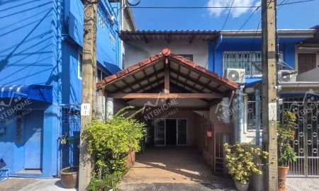 ขายทาวน์เฮาส์ - ทาวน์เฮ้าส์ 2 ชั้น ซอย เรวดี 49 ต่อเติมครบ ทำเลดี ใกล้แยกแครายและรถไฟฟ้า