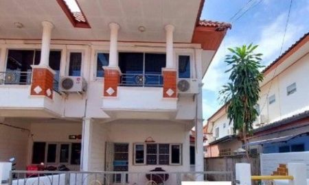 ให้เช่าทาวน์เฮาส์ - ให้เช่าทาวน์โฮม2ชั้น ใกล้รพ.กรุงเทพ ระยอง 8,000ต่อเดือน