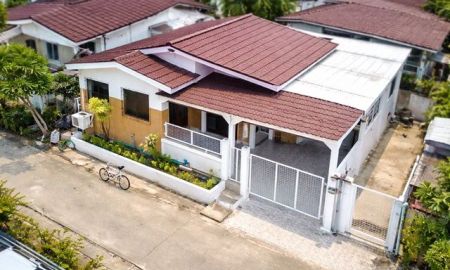 ให้เช่าบ้าน - ม.เกษตรศาสตร์ บางเขน 2 กม. เซ็นทรัลอีสต์วิลล์ 2 กม. โชคชัย4 สตรีวิทยา2 MRT ลาดพร้าว 3 กม.บ้านเดี่ยวให้เช่า เสนา 3 นอน