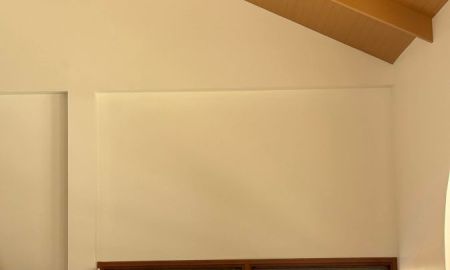 ขายบ้าน - ขาย-เช่า บ้านสวนบนเนอนดอยโป่งแยงแม่ริมพร้อมอยู่พร้อมโอน