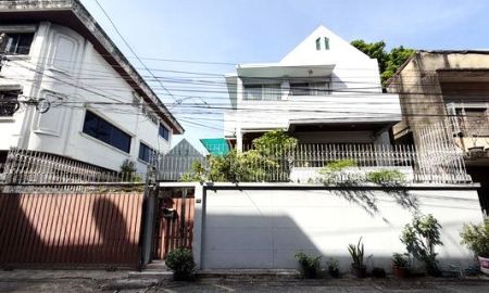 ให้เช่าบ้าน - ให้เช่า] บ้านเดี่ยว ซอยสุขุมวิท 65 / 3 ห้องนอน 4 ห้องน้ำ / 54 ตารางวา 220 ตารางเมตร **45,000**