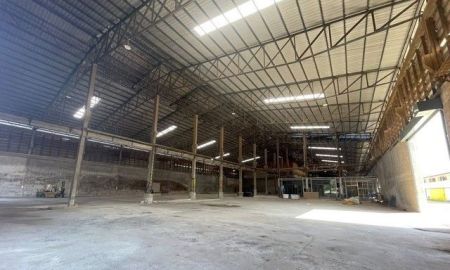 ให้เช่าโรงงาน / โกดัง - ให้เช่าโกดังขนาดใหญ่ พื้นที่สีม่วง 2,640 ตรม รถใหญ่เข้าได้ ติดถนนเส้นสุพรรณบุรี-บางบัวทอง