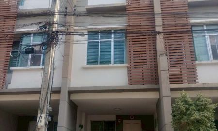 ขายทาวน์เฮาส์ - ขายทาวน์โฮม 3 ชั้น (พร้อมผู้เช่า)หมู่บ้าน ทาวน์พลัส ถนนประชาอุทิศ ติด Big C ประชาอุทิศ 90
