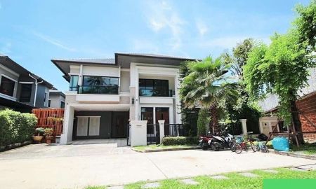 ให้เช่าบ้าน - บ้านเดี่ยวหรู 2 ชั้น โครงการแกรนด์ บางกอก บูเลอวาร์ด สาทร | 4 ห้องนอน พื้นที่ใช้สอย 348 ตร.ม.