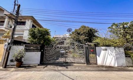 ขายบ้าน - บ้านเดี่ยว 2 ชั้น เล่นระดับ บนที่ดิน 160 ตร.ว. พัฒนาการ 39