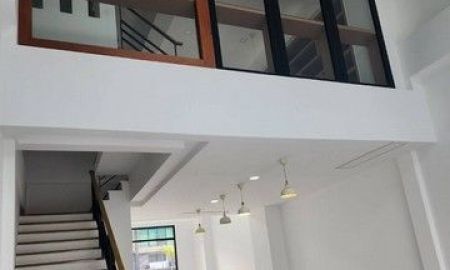 ให้เช่าอาคารพาณิชย์ / สำนักงาน - ให้เช่าโฮมออฟฟิศ H-Cape Biz Sector อ่อนนุช สุขาภิบาล 2 ใกล้ทางด่วนมอเตอร์เวย์และสนามบินสุวรรณภูมิ หน้าโครงการ ติดถนนใหญ่ มีหน้าร้าน 2 ด้าน