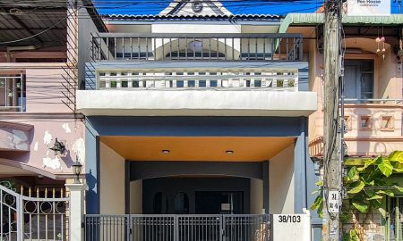 ขายบ้าน - ขาย ทาวน์เฮ้าส์ 2ชั้น รีโนเวทใหม่ ย่านหทัยราษฎร์ มบ.เคซีรามอินทรา4 ถ.หทัยราษฎร์39 แถมเฟอร์ฯ จัดเต็มพร้อมอยู่