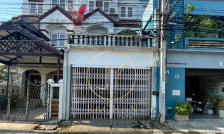 ขายทาวน์เฮาส์ - ขายด่วน ทาวน์เฮ้าส์ 3 ชั้น หมู่บ้านบ้านศิริวรรณ 2 บางใหญ่ (ซ.บางกร่าง43) เนื้อที่ 20.3 ตร.ว