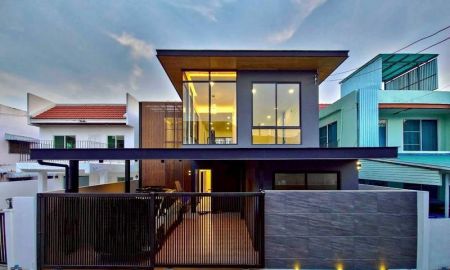 ขายบ้าน - ขายบ้านพูลวิลล่า 2 ชั้น สุขุมวิท 60/1 Yield 11.32 ต่อปี ราคาดีทำเลดี