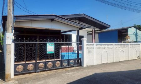 ขายบ้าน - ขายบ้านชั้นเดียวหลังมุมเพิ่งรีโนเวทใหม่ อำเภอเมืองเพชรบุรี