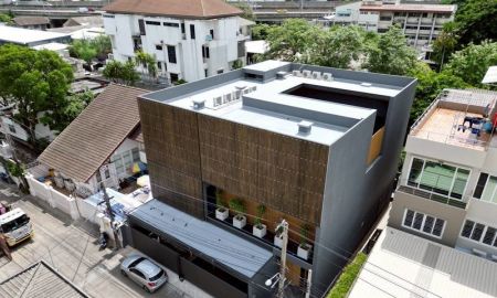 ขายบ้าน - ขาย บ้านหรูซอย รามคำแหงซอย4 ขายพร้อมผู้เช่า ราคาดีทำเลดีติด