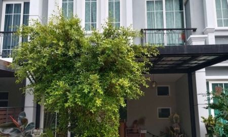 ให้เช่าทาวน์เฮาส์ - ให้เช่า ทาวน์โฮม โครงการ โกลเด้น ทาวน์ 3 เกษตร-นวมินทร์ ซอยนวมินทร์ 42 แยก 27 พร้อมอยู่ เดินทางสะดวก ราคา 25,000 บาท/เดือน