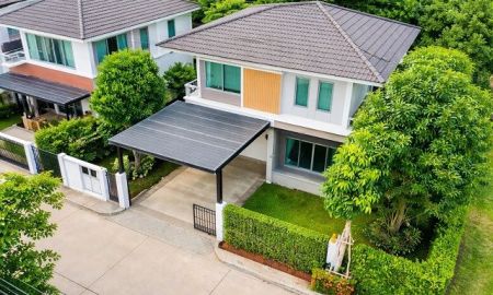 ให้เช่าบ้าน - สุขุมวิท 77 โรบินสัน สุวรรณภูมิ (ลาดกระบัง) 100ม. วิลล่ามาเก็ต 100ม. บ้านเดี่ยว 2 ชั้น 3 นอน 3 น้ำ 38 ตร.ว.150 ตร.ม. เฟอร์ฯครบ