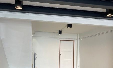 ให้เช่าทาวน์เฮาส์ - ให้เช่าโฮมออฟฟิศลาดพร้าวใกล้ รถไฟฟ้าสายสีเหลือง สถานีลาดพร้าว 101ขนาด 200 ตรม 4 ชั้น รวม ดาดฟ้า 2 ห้องนอน 2 ห้องน้ำ 1 ที่จอดรถ ใกล้เดอะมอลล์บางกะปิ