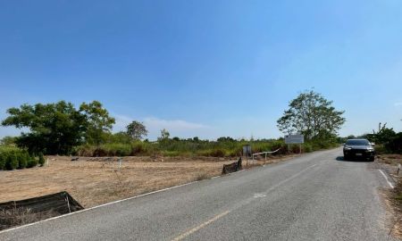 ขายที่ดิน - ที่ดินเปล่า 23-2-09 ไร่ คลอง 15 องครักษ์ ติดถนนปูน ตำบลคลองใหญ่ อำเภอองครักษ์ จังหวัดนครนายก