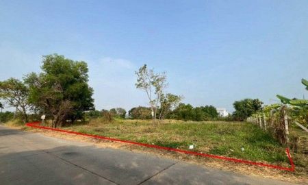 ขายที่ดิน - ที่ดินเปล่า ถมแล้วในโครงการ เวิลด์คลับแลนด์ ซอย 1 ถนนคลองหลวง ตำบลคลองสาม อำเภอคลองหลวง จังหวัดปทุมธานี