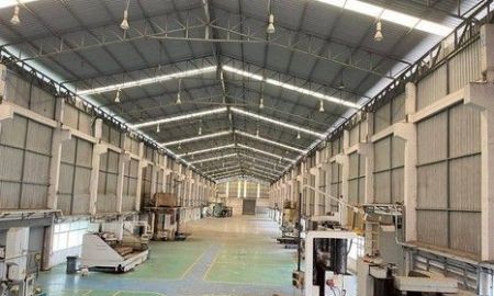 ขายโรงงาน / โกดัง - ขายโรงงาน+โกดัง+อาคารสำนักงาน เนื้อที่ 6-1-2 ไร่ ราคา 95 ล้าน ต.หอมศีล อ.บางพลี สมุทรปราการ