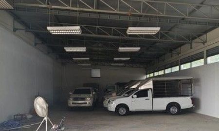 ให้เช่าโรงงาน / โกดัง - ให้เช่าโกดังสร้างใหม่ย่านจตุโชติ - วัชรพล ใกล้จุดขึ้นลงทางด่วนจตุโชติ พร้อมออฟฟิศ เหมาะเก็บสินค้า เนื้อที 200 ตรว. พื้นที่ใช้สอย 370 ตร.ม