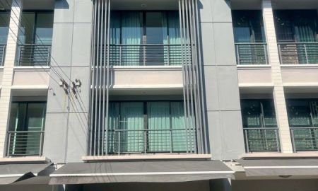 ขายทาวน์เฮาส์ - ขายทาวน์โฮม 3 ชั้น บ้านกลางเมือง รัตนาธิเบศร์ พร้อมเข้าอยู่ ราคาดีสุดในโครงการ ทำเลดี ใกล้ MRT แยกนนทบุรี เพียง 1 กม.