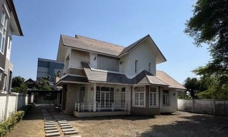 ขายบ้าน - ขายบ้านเดี่ยวบนที่ดิน 216 ตรว. พื้นที่กว้างขวาง ซอยกรุงเทพนนท์ 12 ใกล้รถไฟฟ้าสายสีม่วง สถานีติวานนท์ 500 เมตร