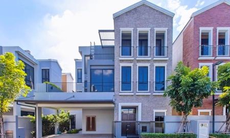 ให้เช่าบ้าน - รร.นานาชาติกีรพัฒน์ 2.7 กม. ให้เช่าบ้านเดี่ยวหรู 3 ชั้น 4นอน 100ตร.ว. เอกมัย-รามอินทรา สุคนธสวัสดิ์ นวมินทร์ ซิตี้ อเวนิว 1.4 กม. 6 น้ำ