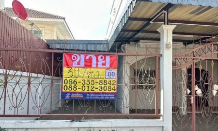 ขายทาวน์เฮาส์ - ขายทาวน์เฮ้าส์ 2 ชั้น 39.7 ตารางวา ซอยโชคชัยสี่ ซอย14 แยก3 หมู่บ้านมหาลาภ โชคชัย4 ลาดพร้าว ZT877