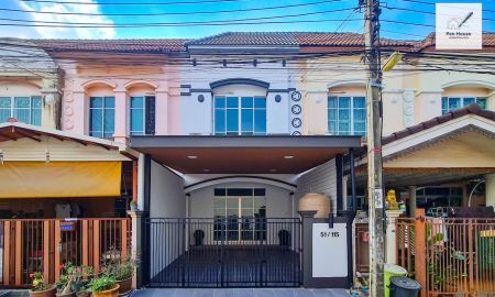 ขายทาวน์เฮาส์ - ขาย ทาวน์เฮ้าส์2ชั้น ต้นหทัยราษฎร์ 3ห้องนอน มบ.รุ่งกิจแกรนด์วิสต้า ถ.หทัยราษฎร์ ใกล้สิ่งอำนวยความสะดวกครบครัน พร้อมอยู่