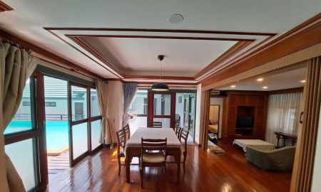 ขายบ้าน - ขายบ้านเดี่ยว 2 ชั้น 210 ตรว. 400 ตรม. 5 ห้องนอน ซอยโชคชัย 4 เขตลาดพร้าว กรุงเทพ