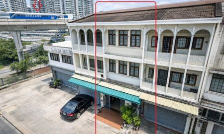 ให้เช่าอาคารพาณิชย์ / สำนักงาน - BTSพหลโยธิน24 400 ม.ให้เช่าอาคารพาณิชย์ 3.5 ชั้น 2-3นอน เซ็นทรัลลาดพร้าว 900ม. 2 น้ำ ใกล้ 18 ตร.ว. 250 ตร.ม.