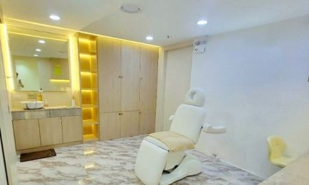 ขายอาคารพาณิชย์ / สำนักงาน - BTS อโศก 650 ม เซ้งขาดทุน คลีนิคความงาม ในห้าง BTSนานา 400ม. คอนโดมิกซ์ยูส ออฟฟิศคอนโด .100 ตร.ม.ทำเลใจกลางสุขุมวิท