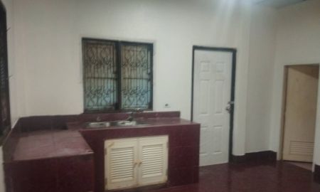 ให้เช่าทาวน์เฮาส์ - ให้เช่า บ้านเดี่ยวชั้นเดียว มีพื้นที่บริเวณรอบๆบ้าน 2ห้องนอน 2ห้องน้ำ เมืองบุรีรัมย์