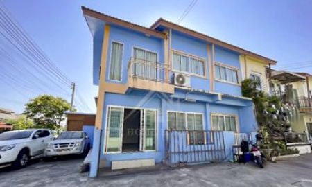 ขายทาวน์เฮาส์ - ทาวน์โฮม 2 หลังตีทะลุ หมู่บ้าน อุไรรัตน์ วิลเลจ ศรีราชา (หลังริม)