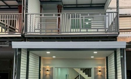 ขายทาวน์เฮาส์ - ขายทาวน์เฮ้าส์ 2 ชั้น หมู่บ้านอำมาตย์วิลล่า ซอย 3 ใกล้กองสลาก สนามบินน้ำ เนื้อที่ 18 ตารางวา 3 ห้องนอน ตำบลท่าทราย อำเภอเมืองนนทบุรี จังหวัดนนทบุรี