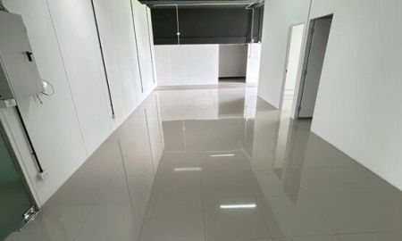 ให้เช่าอาคารพาณิชย์ / สำนักงาน - Office for Rent มีหลายแบบหลายขนาด 100-300 ตร.ม. เริ่มต้น 250 บาท/ตร.ม. เดินถึง Lotus ตรงข้ามเซ็นทรัล 3