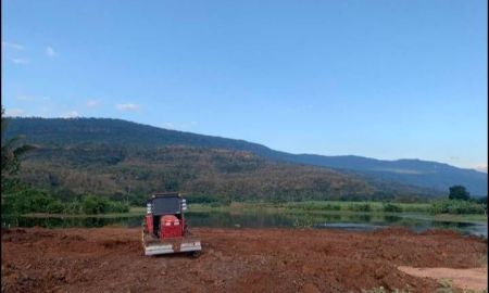 ขายที่ดิน - ขายที่ดินเปล่า วิวภูเขาและ ติดอ่างเก็บน้ำธรรมชาติ ติดถนน 2 ด้าน ทำเลดี อำเภอหนองบัวแดง จังหวัดชัยภูมิ