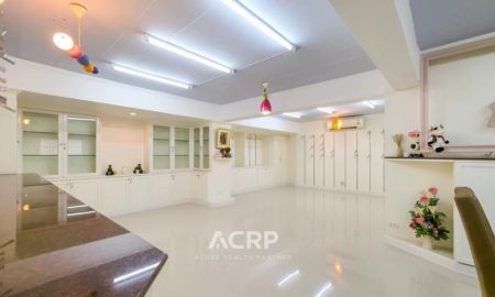 ให้เช่าอาคารพาณิชย์ / สำนักงาน - ให้เช่า โฮมออฟฟิศ / สตูดิโอ / คาเฟ่ พระราม 4 สภาพดี ใกล้ รถไฟฟ้า สถานีพระโขนง